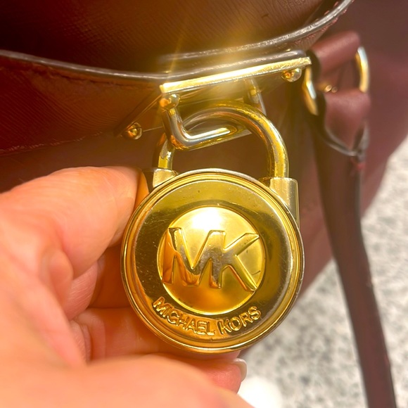 Michael Kors Saffron Leather Hamilton EUC - Picture 7 of 7